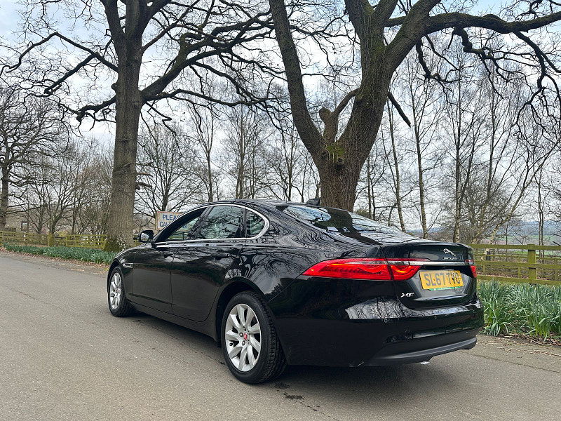 Jaguar XF 2.0d Prestige Saloon 4dr Diesel Manual Euro 6 (s/s) (163 ps) 4dr Manual 2026