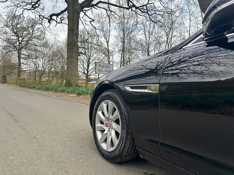 Jaguar XF 2.0d Prestige Saloon 4dr Diesel Manual Euro 6 (s/s) (163 ps) 4dr Manual 2026