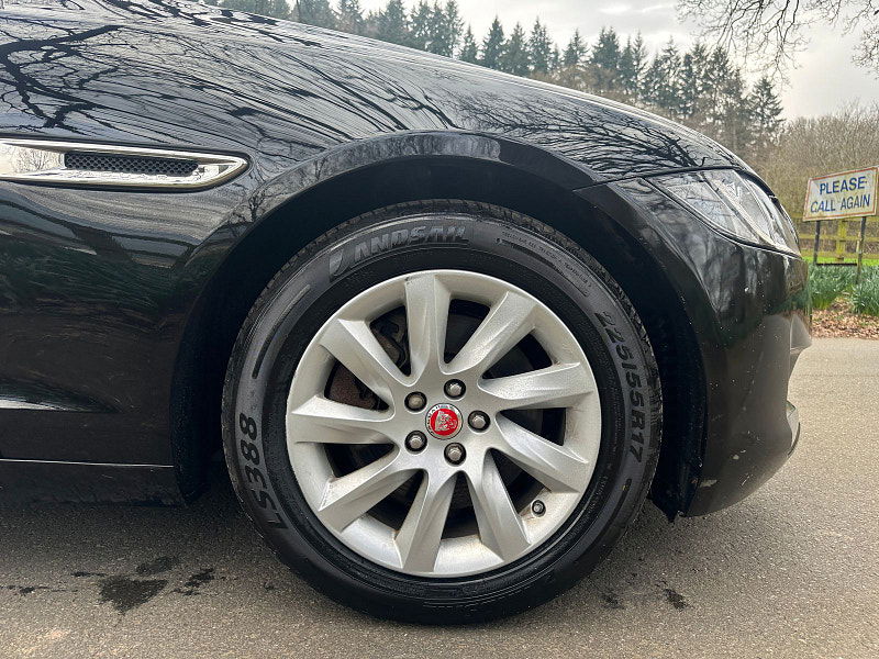 Jaguar XF 2.0d Prestige Saloon 4dr Diesel Manual Euro 6 (s/s) (163 ps) 4dr Manual 2026