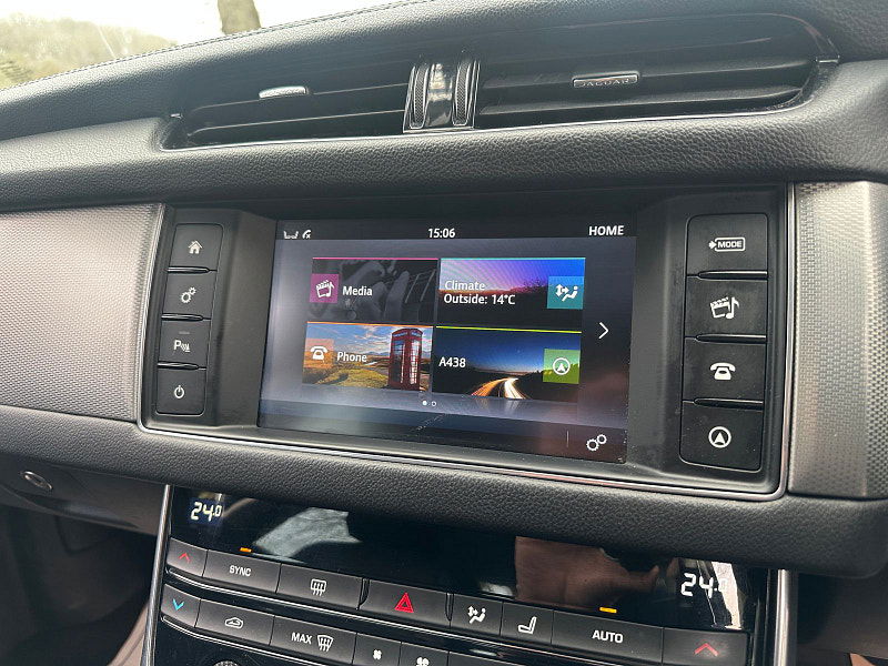 Jaguar XF 2.0d Prestige Saloon 4dr Diesel Manual Euro 6 (s/s) (163 ps) 4dr Manual 2026