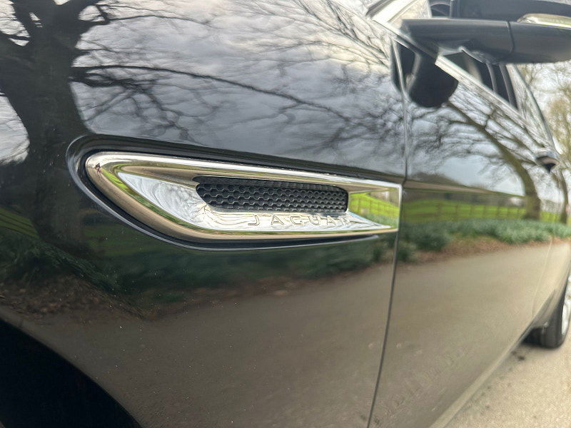 Jaguar XF 2.0d Prestige Saloon 4dr Diesel Manual Euro 6 (s/s) (163 ps) 4dr Manual 2026