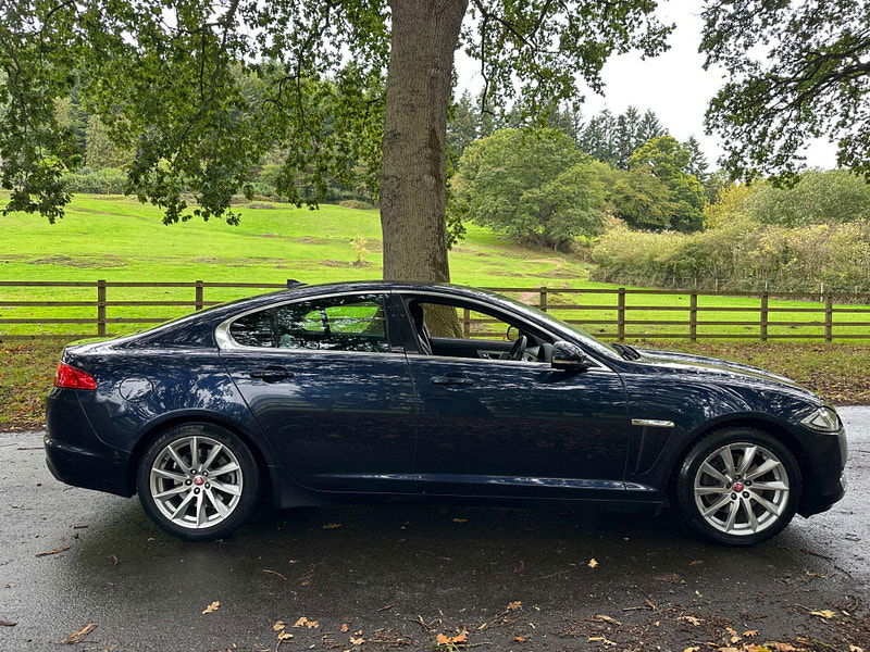 Jaguar XF 2.2 XF Premium Luxury D Auto 4dr 4dr Automatic 2025