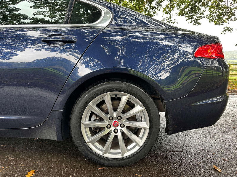 Jaguar XF 2.2 XF Premium Luxury D Auto 4dr 4dr Automatic 2025