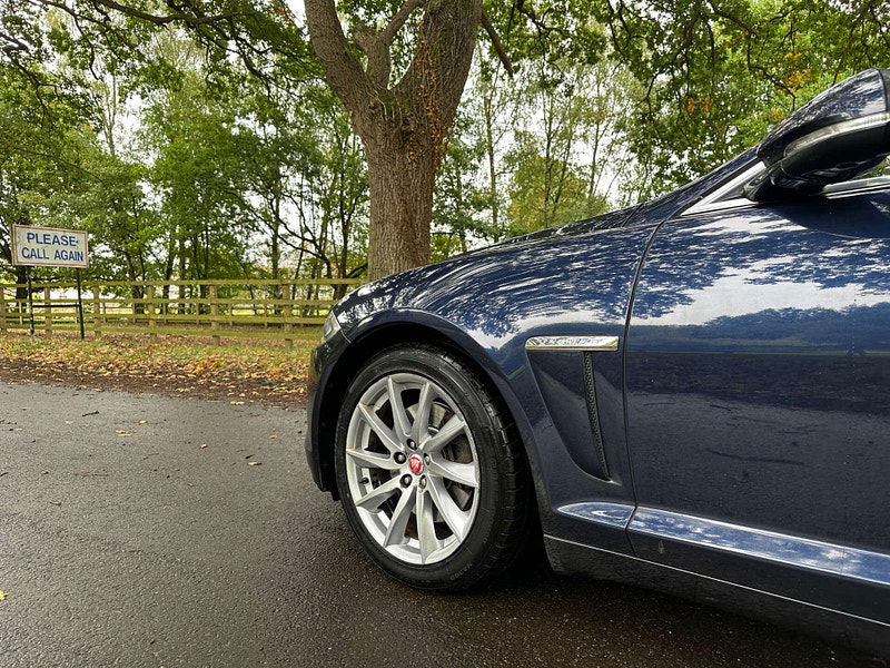 Jaguar XF 2.2 XF Premium Luxury D Auto 4dr 4dr Automatic 2025