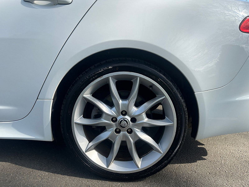 Jaguar XF 3.0d S V6 Premium Luxury Saloon 4dr Diesel Auto Euro 5 (275 ps) 4dr Automatic 2026