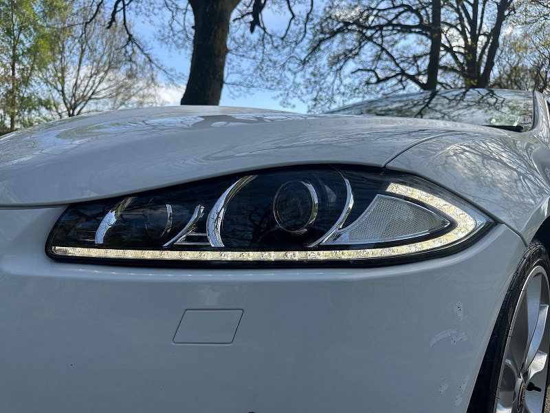 Jaguar XF 3.0d S V6 Premium Luxury Saloon 4dr Diesel Auto Euro 5 (275 ps) 4dr Automatic 2026