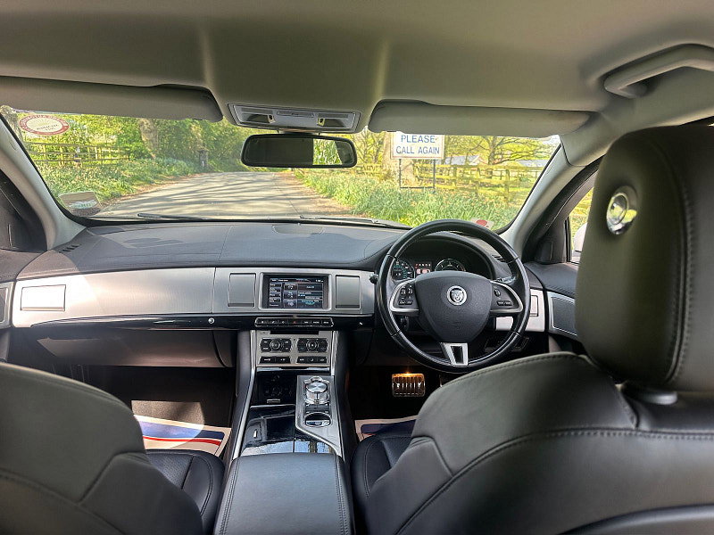 Jaguar XF 3.0d S V6 Premium Luxury Saloon 4dr Diesel Auto Euro 5 (275 ps) 4dr Automatic 2026