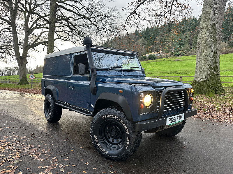 Land Rover DEFENDER 110 2.5 TD5 Chassis Cab 2dr Diesel Manual 4x4 (120 bhp) 2dr Manual 2025