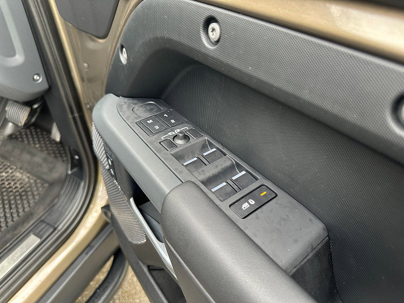 Land Rover DEFENDER 110 3.0 D250 MHEV X-Dynamic HSE SUV 5dr Diesel Auto 4WD Euro 6 (s/s) (250 ps) 5dr Automatic 2026