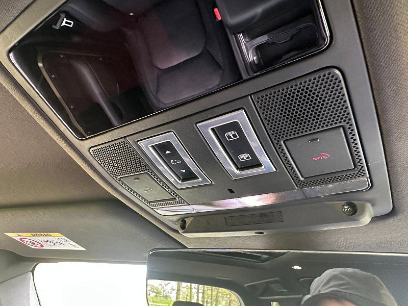 Land Rover DEFENDER 110 3.0 D250 MHEV X-Dynamic HSE SUV 5dr Diesel Auto 4WD Euro 6 (s/s) (250 ps) 5dr Automatic 2026