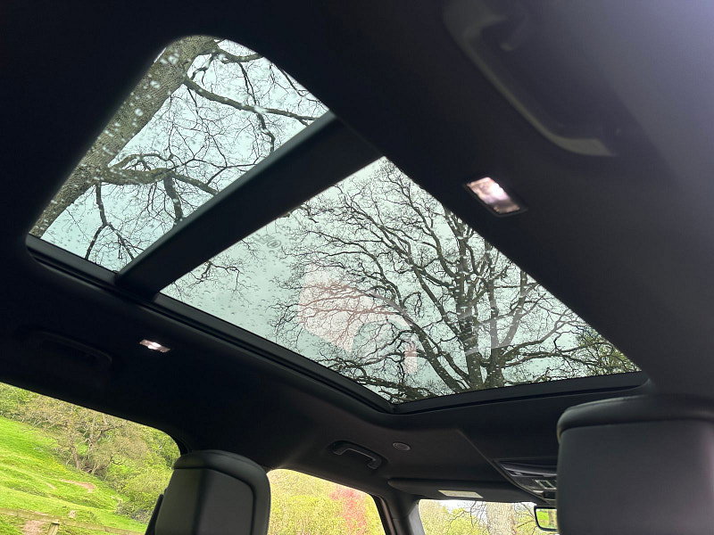 Land Rover DEFENDER 110 3.0 D250 MHEV X-Dynamic HSE SUV 5dr Diesel Auto 4WD Euro 6 (s/s) (250 ps) 5dr Automatic 2026