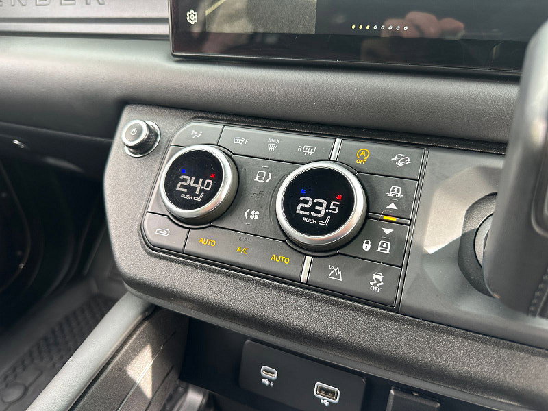 Land Rover DEFENDER 110 3.0 D250 MHEV X-Dynamic HSE SUV 5dr Diesel Auto 4WD Euro 6 (s/s) (250 ps) 5dr Automatic 2026