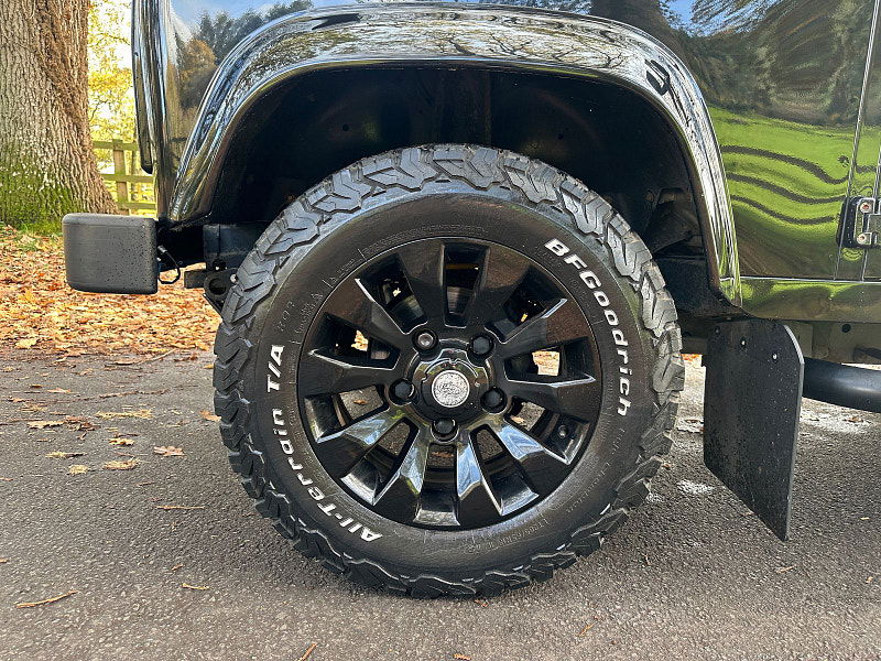 Land Rover Defender 90 2.2 TDCi XS Station Wagon Double Cab 3dr Diesel Manual 4WD SWB Euro 5 (122 ps) 3dr Manual 2025