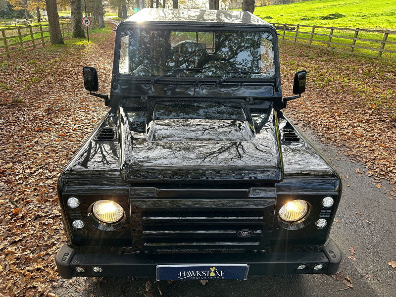 Land Rover Defender 90 2.2 TDCi XS Station Wagon Double Cab 3dr Diesel Manual 4WD SWB Euro 5 (122 ps) 3dr Manual 2025