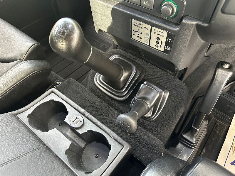 Land Rover Defender 90 2.2 TDCi XS Station Wagon Double Cab 3dr Diesel Manual 4WD SWB Euro 5 (122 ps) 3dr Manual 2025