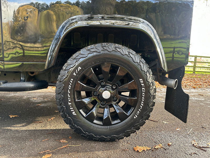 Land Rover Defender 90 2.2 TDCi XS Station Wagon Double Cab 3dr Diesel Manual 4WD SWB Euro 5 (122 ps) 3dr Manual 2025