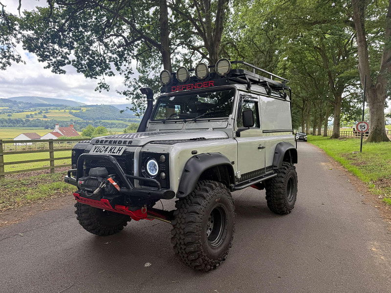 Land Rover Defender 90 2.5 Defender 90 TD5 4WD 2dr Manual 2025