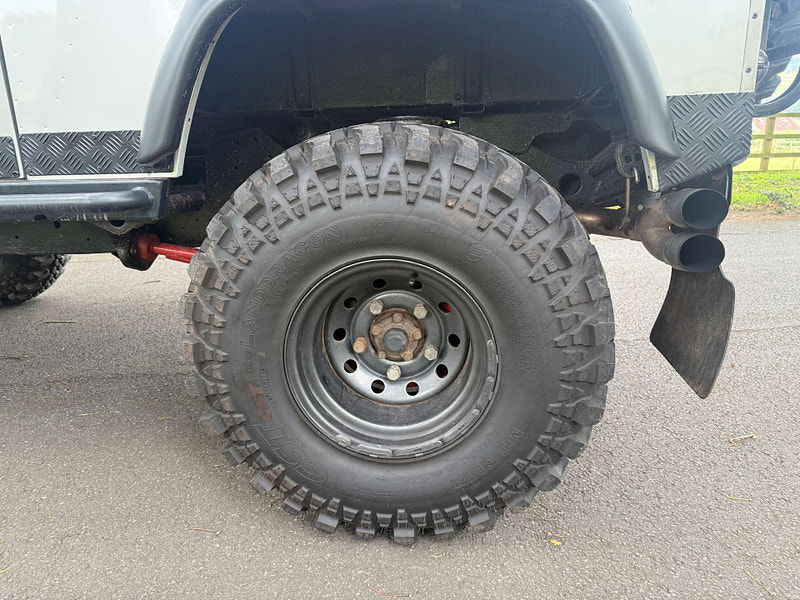 Land Rover Defender 90 2.5 Defender 90 TD5 4WD 2dr Manual 2025