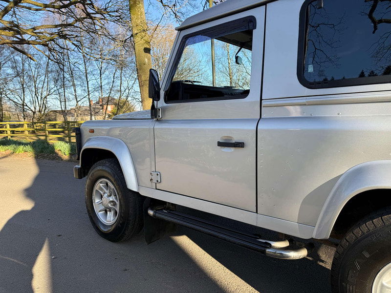 Land Rover Defender 90 TD5 2dr Manual 2025