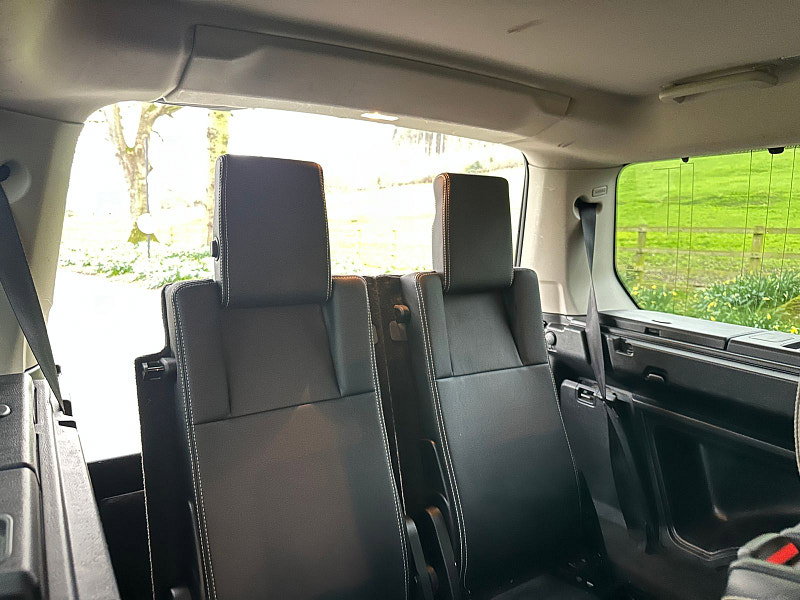 Land Rover Discovery 4 3.0 SD V6 Landmark LE SUV 5dr Diesel CommandShift 4WD Euro 5 (245 ps) 5dr Automatic 2026