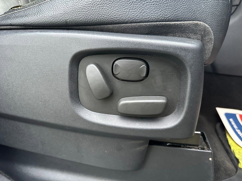 Land Rover Discovery 4 3.0 SD V6 Landmark LE SUV 5dr Diesel CommandShift 4WD Euro 5 (245 ps) 5dr Automatic 2026