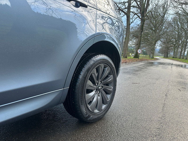 Land Rover Discovery Sport 2.0 D180 MHEV R-Dynamic SE SUV 5dr Diesel Auto 4WD Euro 6 (s/s) (180 ps) 5dr Automatic 2025