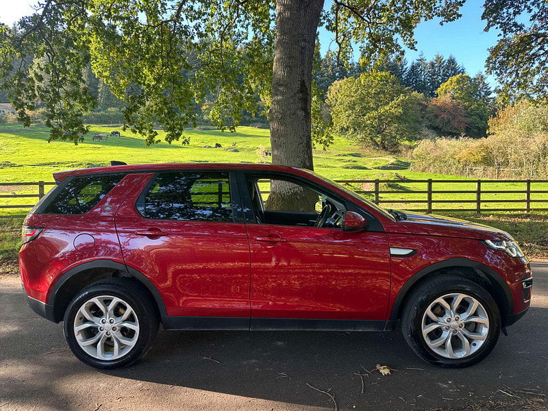 Land Rover Discovery Sport 2.0 Discovery Sport HSE TD4 Auto 4WD 5dr 5dr Automatic 2025