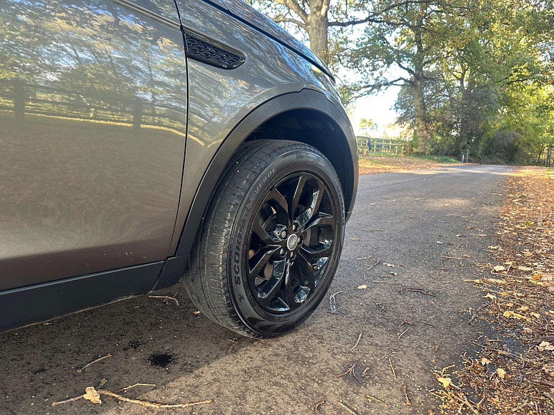 Land Rover Discovery Sport 2.2 Discovery Sport HSE SD4 Auto 4WD 5dr 5dr Automatic 2025