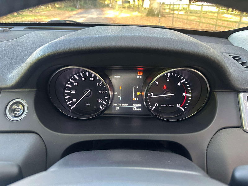 Land Rover Discovery Sport 2.2 Discovery Sport HSE SD4 Auto 4WD 5dr 5dr Automatic 2025