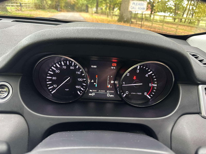 Land Rover Discovery Sport 2.2 Discovery Sport SE Tech SD4 Auto 4WD 5dr 5dr Automatic 2025