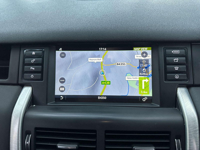 Land Rover Discovery Sport 2.2 Discovery Sport SE Tech SD4 Auto 4WD 5dr 5dr Automatic 2025