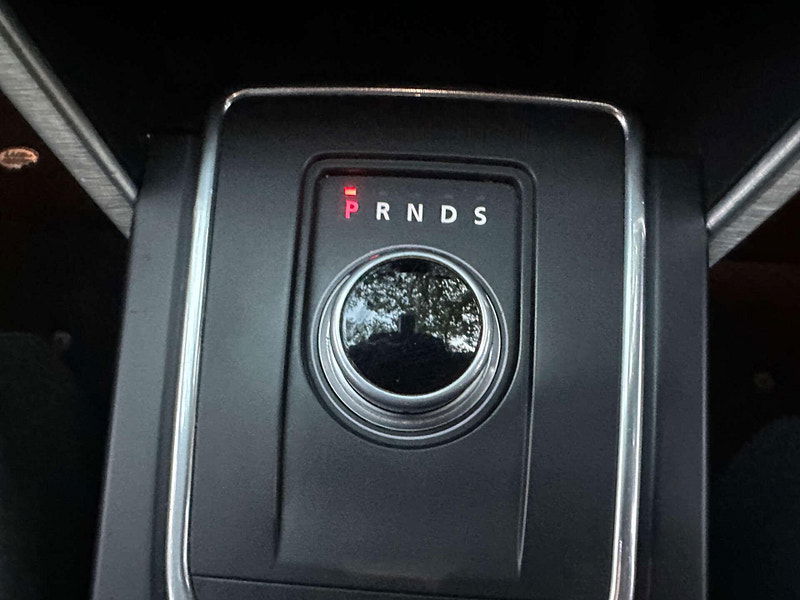 Land Rover Discovery Sport 2.2 Discovery Sport SE Tech SD4 Auto 4WD 5dr 5dr Automatic 2025