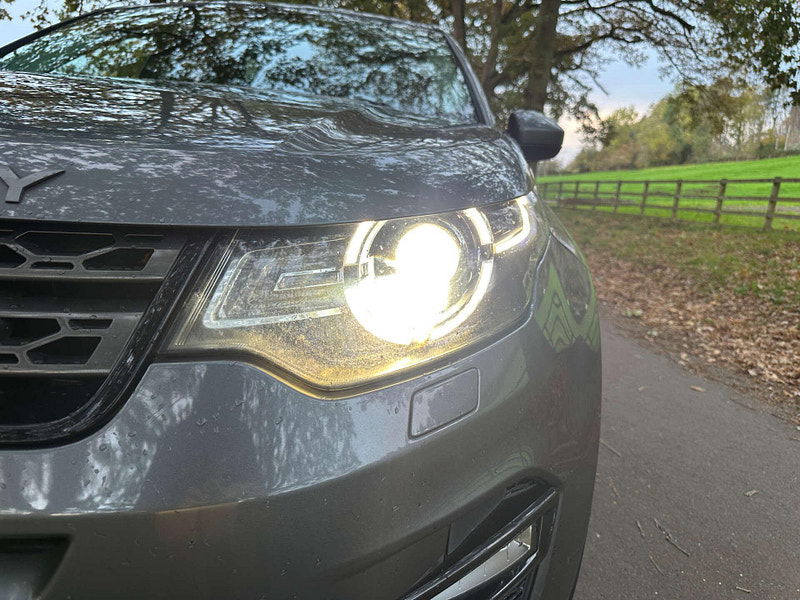 Land Rover Discovery Sport 2.2 Discovery Sport SE Tech SD4 Auto 4WD 5dr 5dr Automatic 2025