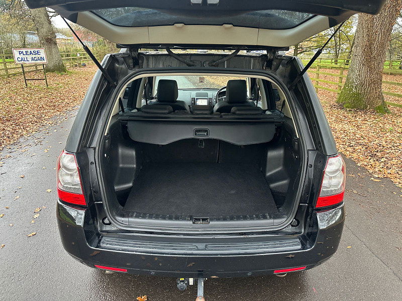 Land Rover Freelander 2 2.2 SD4 HSE SUV 5dr Diesel CommandShift 4WD Euro 5 (190 ps) 5dr Automatic 2025