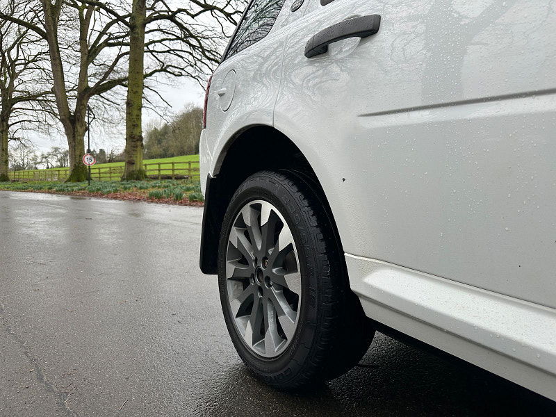 Land Rover Freelander 2 2.2 SD4 HSE SUV 5dr Diesel CommandShift 4WD Euro 5 (190 ps) 5dr Automatic 2026