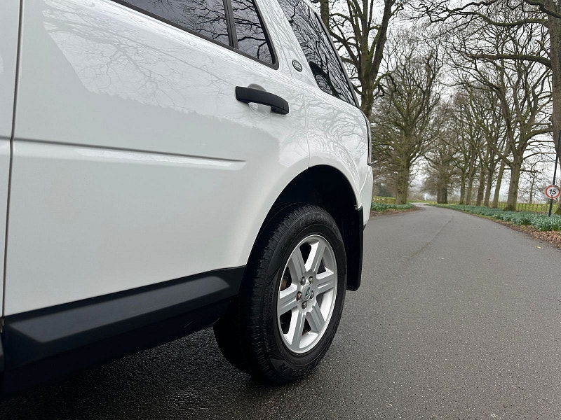 Land Rover Freelander 2 2.2 TD4 GS SUV 5dr Diesel CommandShift 4WD Euro 5 (150 ps) 5dr Automatic 2026