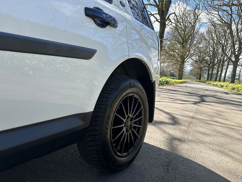 Land Rover Freelander 2 2.2 TD4 GS SUV 5dr Diesel Manual 4WD Euro 5 (s/s) (150 ps) 5dr Manual 2026