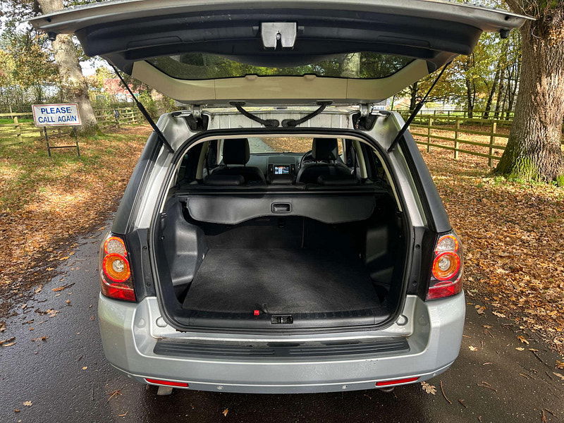 Land Rover FREELANDER 2.2 Freelander HSE SD4 Auto 4WD 5dr 5dr Automatic 2025