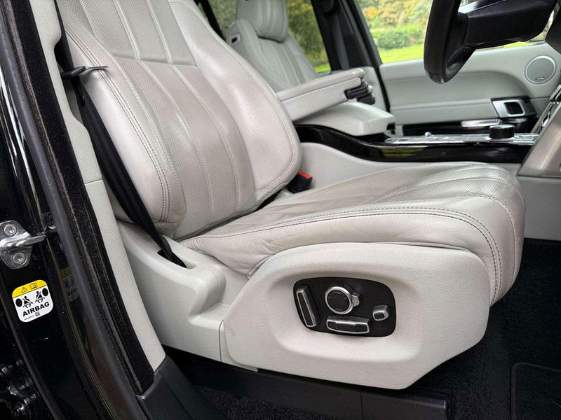 Land Rover Range Rover 3.0 Range Rover Vogue SE TDV6 Auto 4WD 5dr 5dr Automatic 2025
