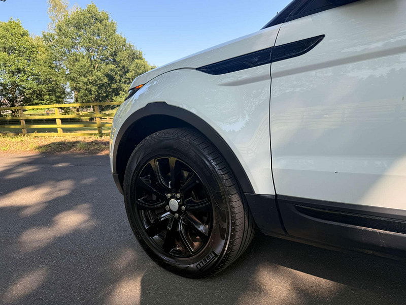 Land Rover Range Rover Evoque 2.0 Range Rover Evoque SE Tech TD4 Auto 4WD 5dr 5dr Automatic 2025