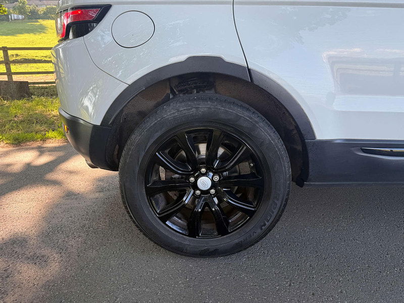 Land Rover Range Rover Evoque 2.0 Range Rover Evoque SE Tech TD4 Auto 4WD 5dr 5dr Automatic 2025