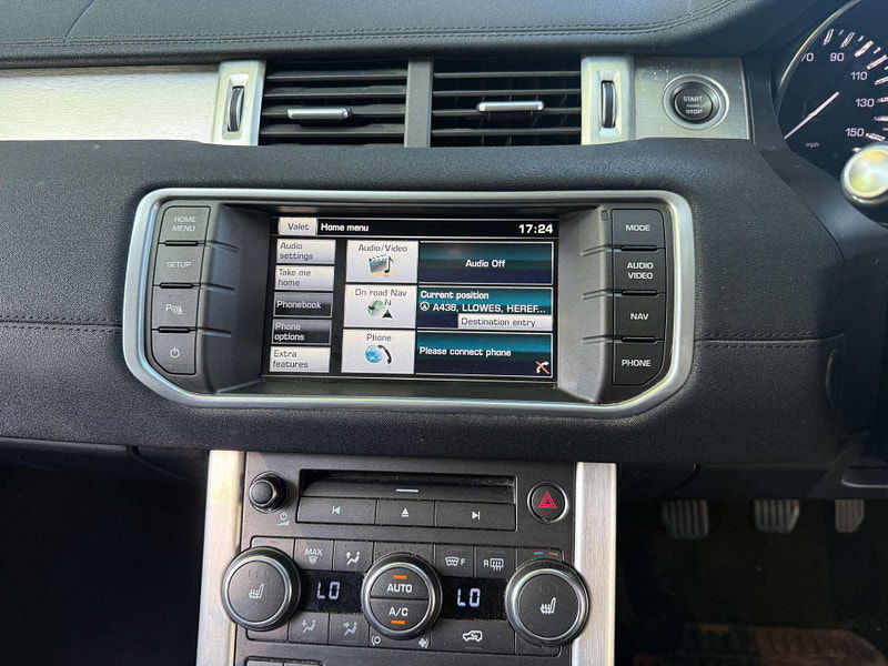 Land Rover Range Rover Evoque 2.2 Range Rover Evoque Pure Tech SD4 4WD 5dr 5dr Manual 2025