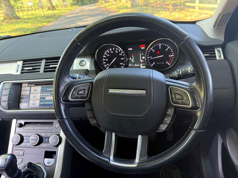 Land Rover Range Rover Evoque 2.2 Range Rover Evoque Pure Tech SD4 4WD 5dr 5dr Manual 2025