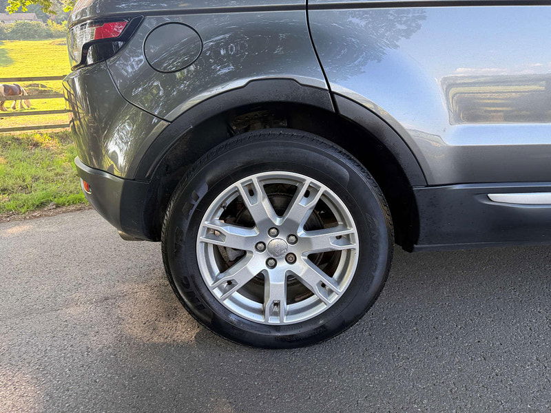 Land Rover Range Rover Evoque 2.2 Range Rover Evoque Pure Tech SD4 4WD 5dr 5dr Manual 2025