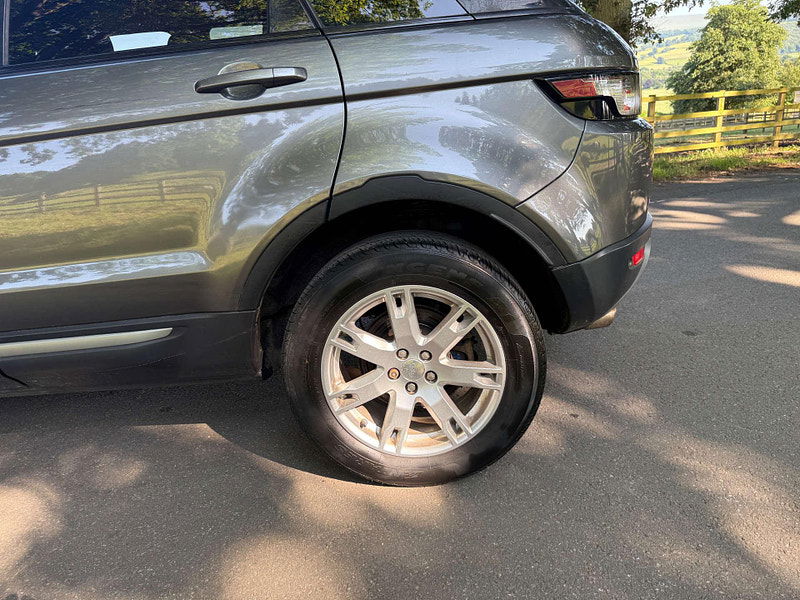 Land Rover Range Rover Evoque 2.2 Range Rover Evoque Pure Tech SD4 4WD 5dr 5dr Manual 2025