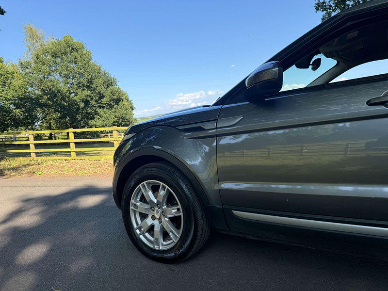 Land Rover Range Rover Evoque 2.2 Range Rover Evoque Pure Tech SD4 4WD 5dr 5dr Manual 2025