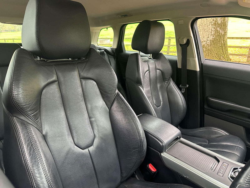 Land Rover Range Rover Evoque 2.2 Range Rover Evoque Pure Tech SD4 Auto 4WD 5dr 5dr Automatic 2025