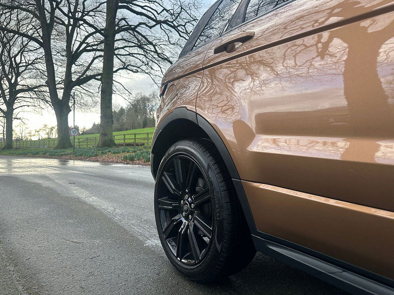 Land Rover Range Rover Evoque 2.2 SD4 Dynamic SUV 5dr Diesel Auto 4WD Euro 5 (s/s) (190 ps) 5dr Automatic 2026