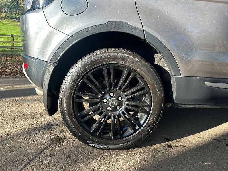 Land Rover Range Rover Evoque 2.2 SD4 Pure SUV 5dr Diesel Manual 4WD Euro 5 (s/s) (190 ps) 5dr Manual 2025