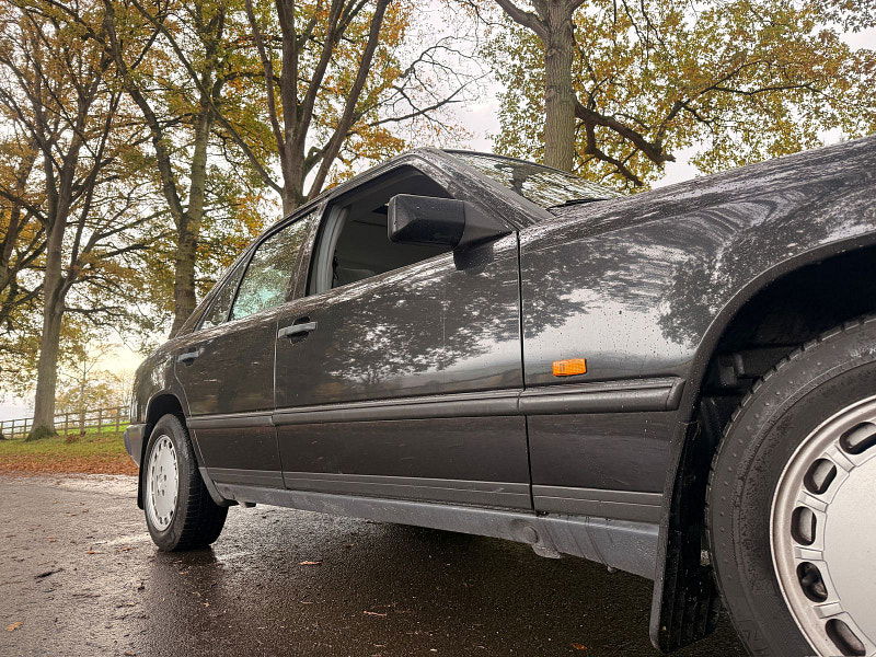 Mercedes-Benz 230 Black 4dr Automatic 2025